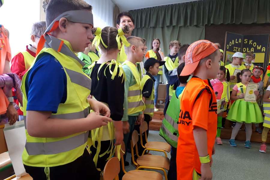 szkole podsumowanie  ”X EDYCJI ODBLASKOWEJ SZKOŁY”