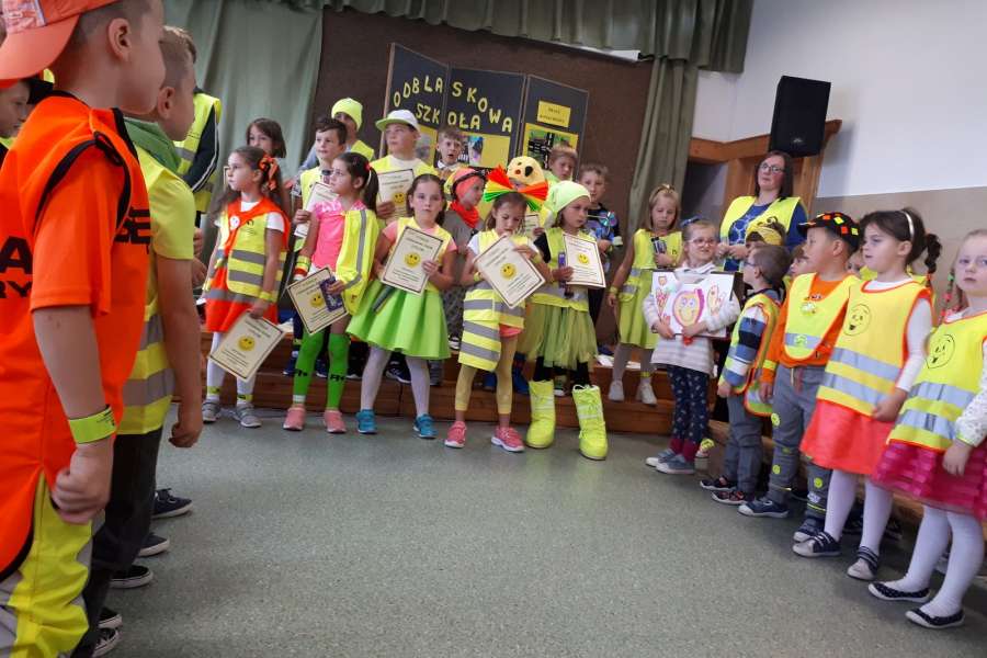 szkole podsumowanie  ”X EDYCJI ODBLASKOWEJ SZKOŁY”