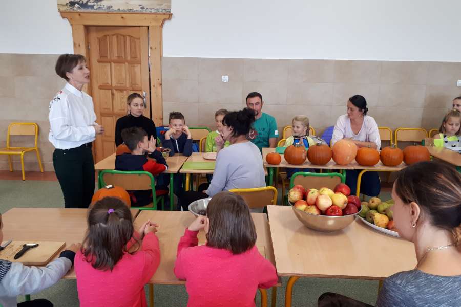 OWOCE ZDROWE I KOLOROWE