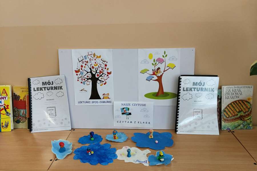 "Czytam z Klasą - Fikuśne lekturki spod chmurki"