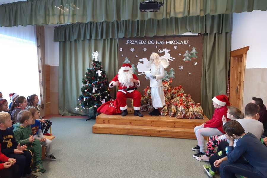 Mikołaj w szkole