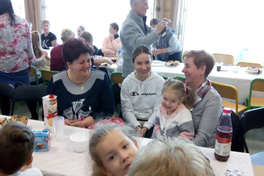 DZIEŃ BABCI I DZIADKA W ODDZIALE PRZEDSZKOLNYM