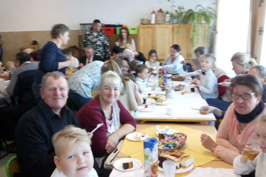 DZIEŃ BABCI I DZIADKA W ODDZIALE PRZEDSZKOLNYM