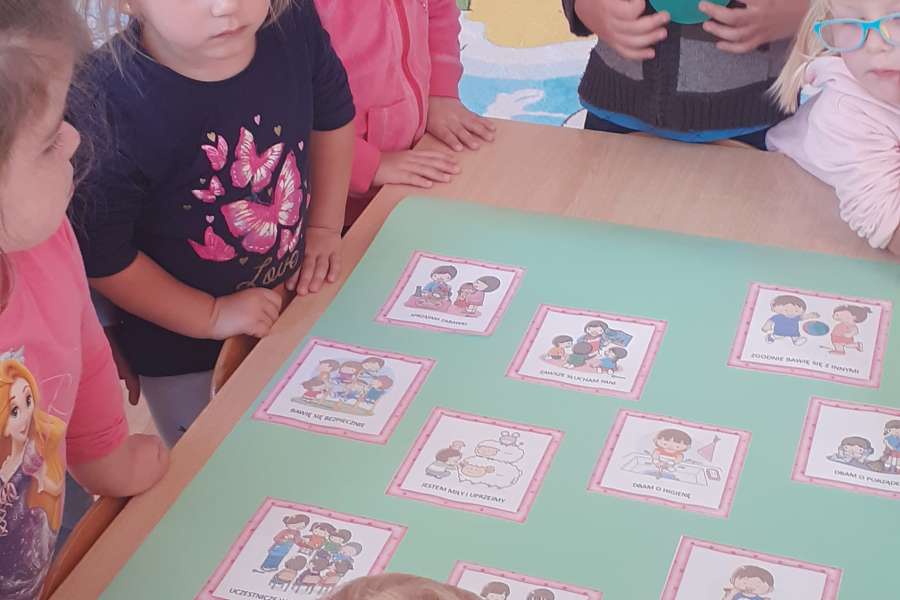 PRZEDSZKOLE CZAS START