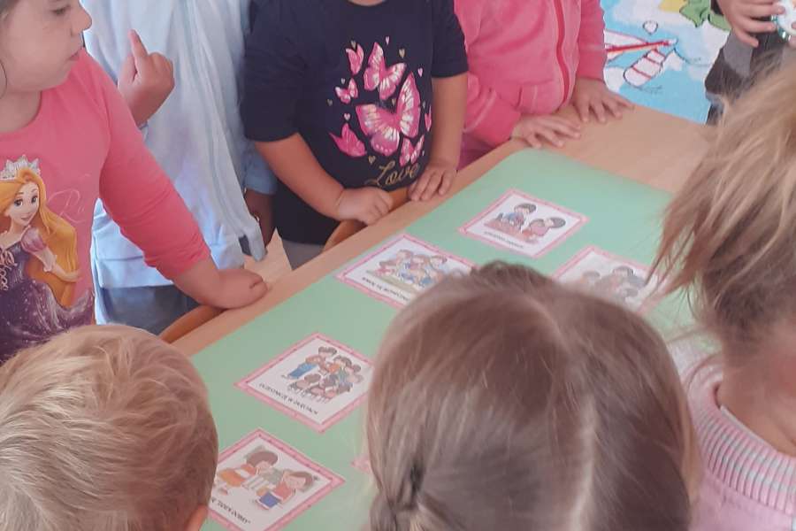 PRZEDSZKOLE CZAS START