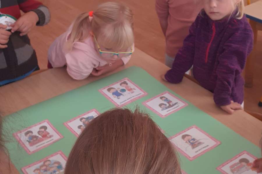 PRZEDSZKOLE CZAS START