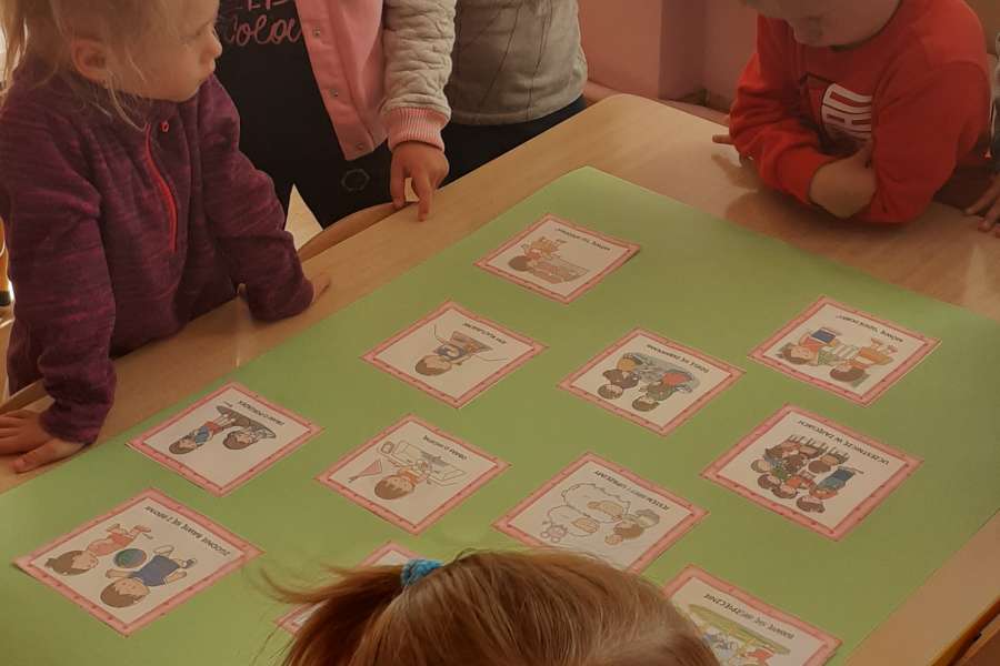 PRZEDSZKOLE CZAS START