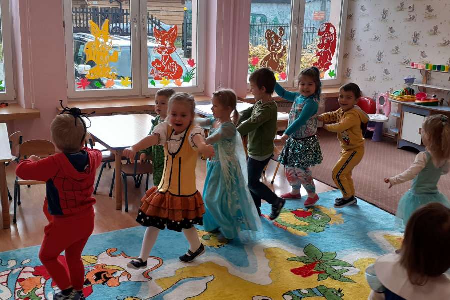 DZIEŃ POSTACI Z BAJEK