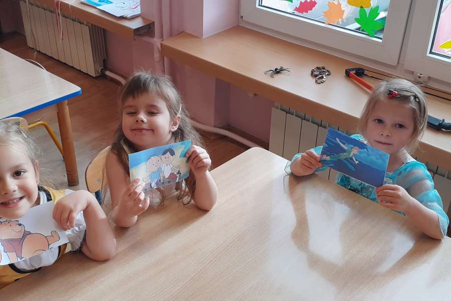 DZIEŃ POSTACI Z BAJEK