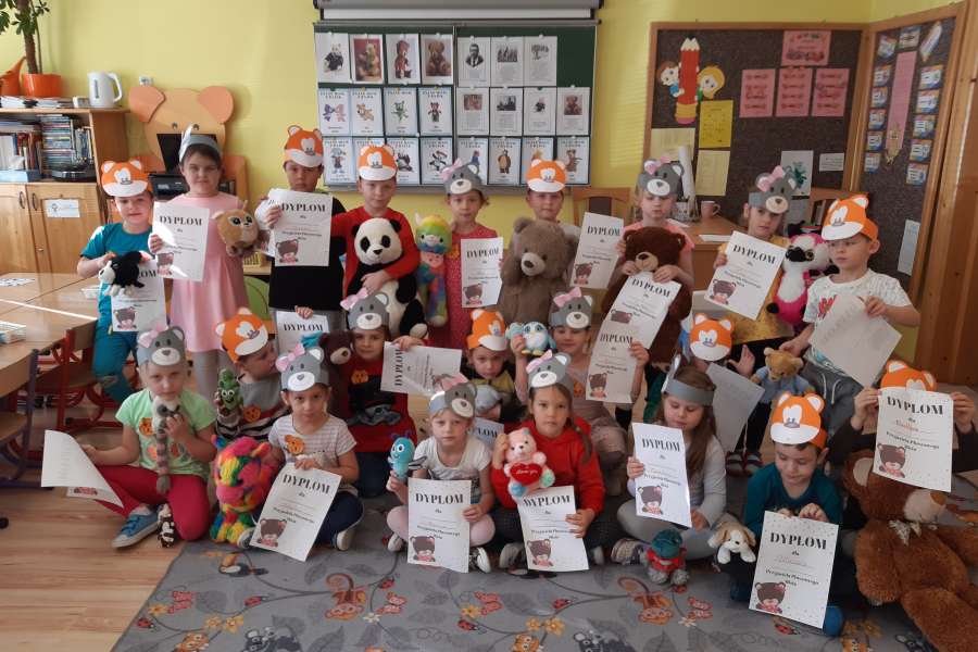 Dzień Pluszowego Misia u Smerfów.