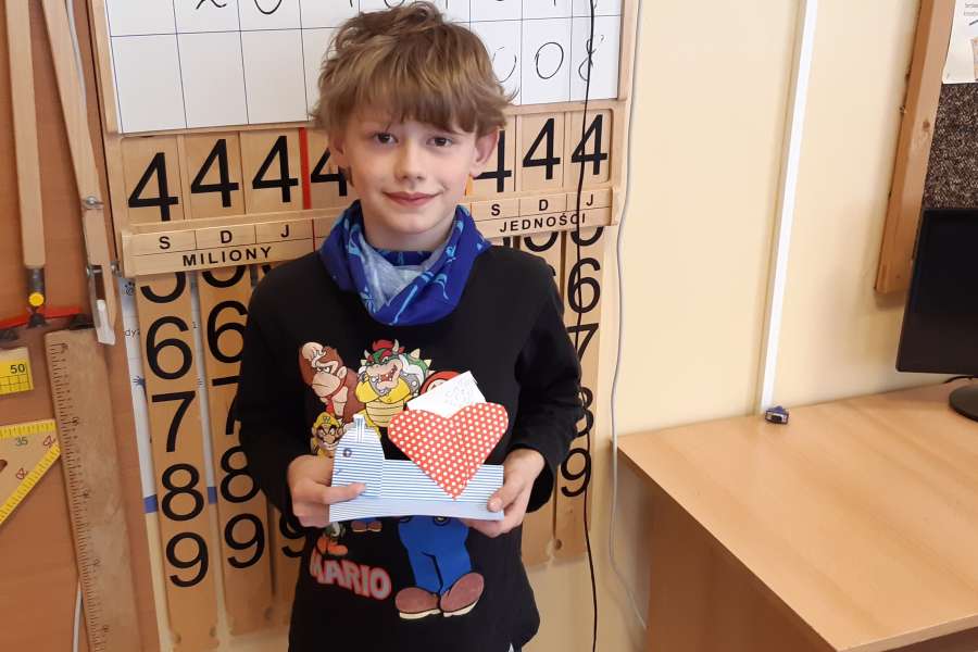 DZIEŃ BABCI I DZIADKA W KLASIE 2