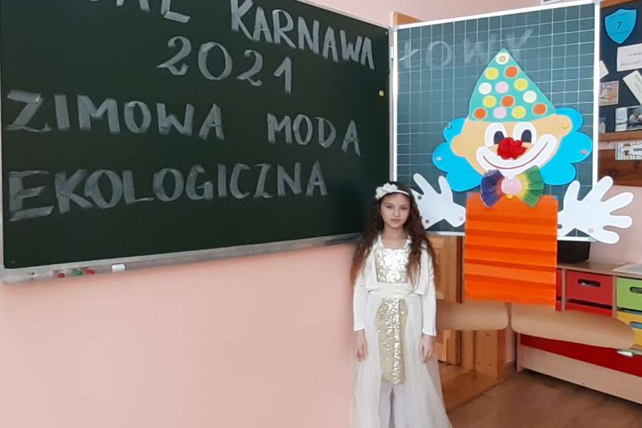 ZABAWA KARNAWAŁOWA UCZNIÓW KLASY 2- 1 II 2021