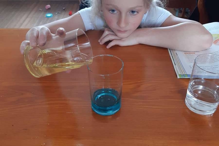 DZIEŃ EKSPERYMENTÓW W KLASIE 2