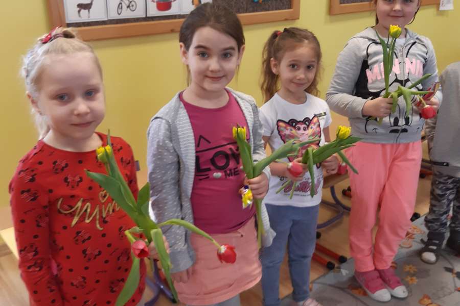 Dzień Kobiet – Księżniczki małe i duże.