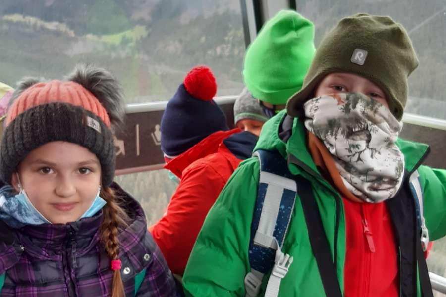 WYCIECZKA UCZNIÓW KLASY 2 NA KASPROWY WIERCH