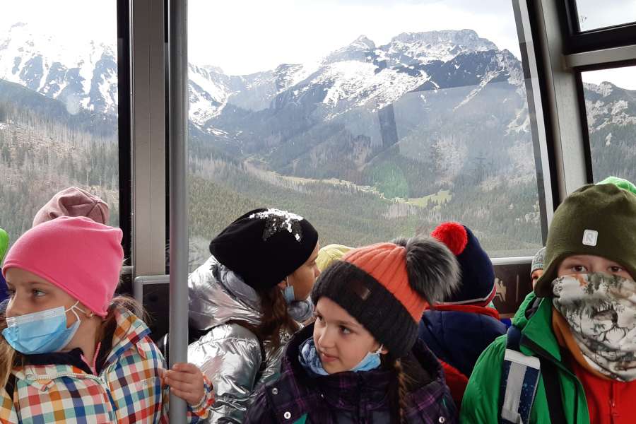 WYCIECZKA UCZNIÓW KLASY 2 NA KASPROWY WIERCH