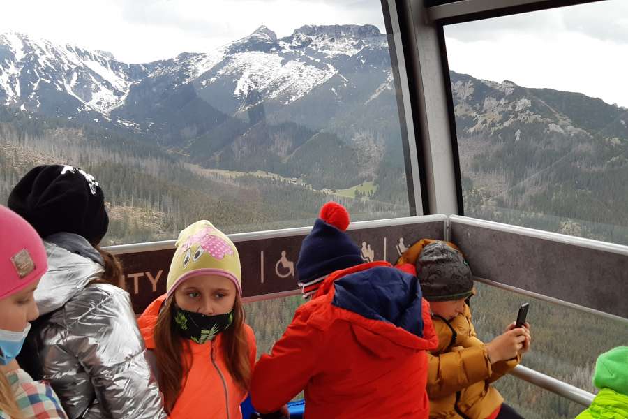 WYCIECZKA UCZNIÓW KLASY 2 NA KASPROWY WIERCH