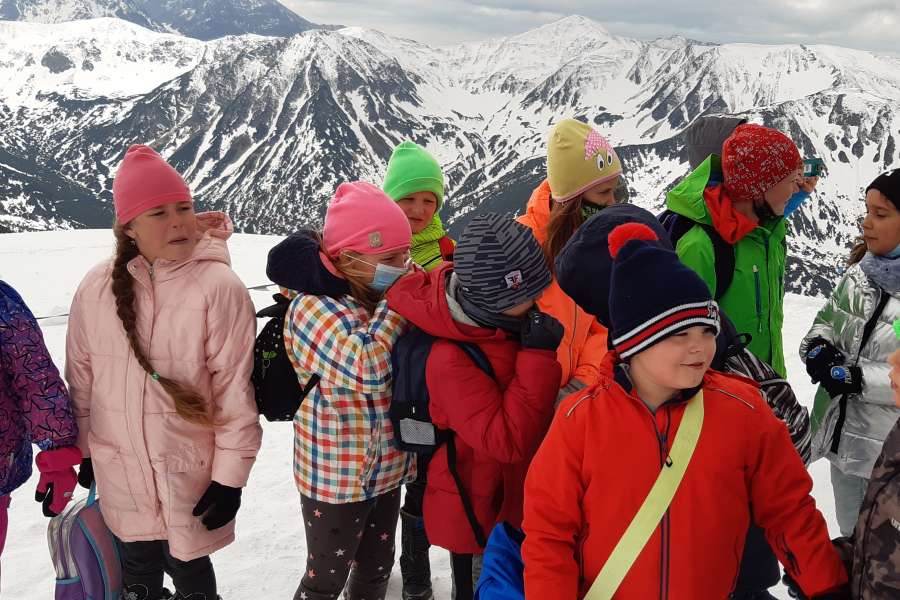 WYCIECZKA UCZNIÓW KLASY 2 NA KASPROWY WIERCH