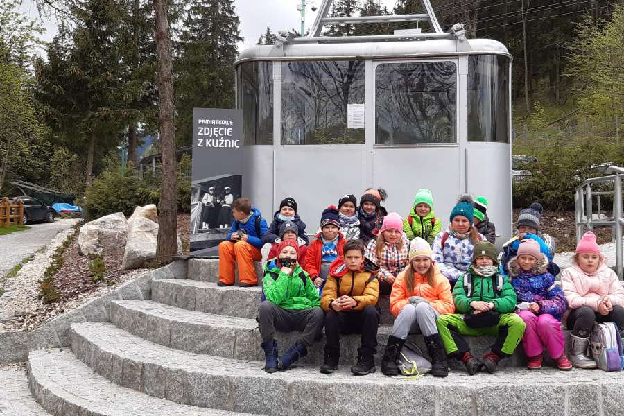WYCIECZKA UCZNIÓW KLASY 2 NA KASPROWY WIERCH