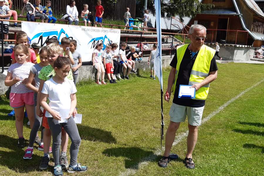 TURNIEJ ZABAW SPORTOWYCH DLA UCZNIÓW KLAS 1-3