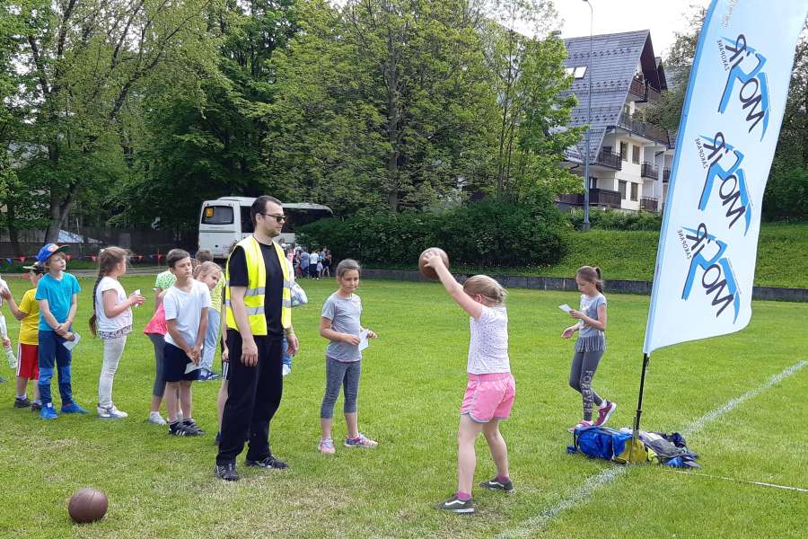 TURNIEJ ZABAW SPORTOWYCH DLA UCZNIÓW KLAS 1-3