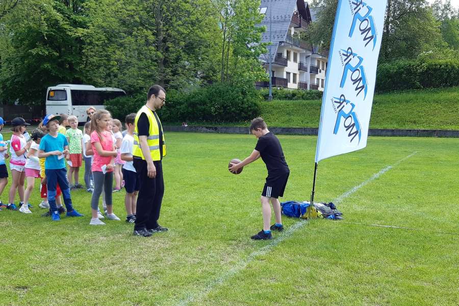TURNIEJ ZABAW SPORTOWYCH DLA UCZNIÓW KLAS 1-3