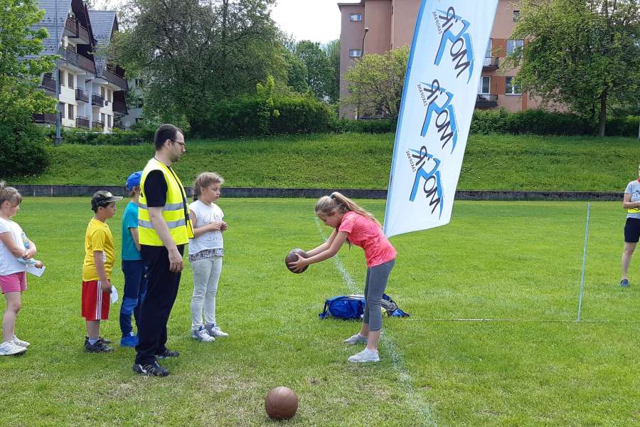 TURNIEJ ZABAW SPORTOWYCH DLA UCZNIÓW KLAS 1-3