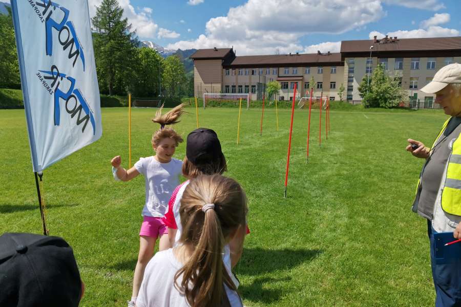 TURNIEJ ZABAW SPORTOWYCH DLA UCZNIÓW KLAS 1-3