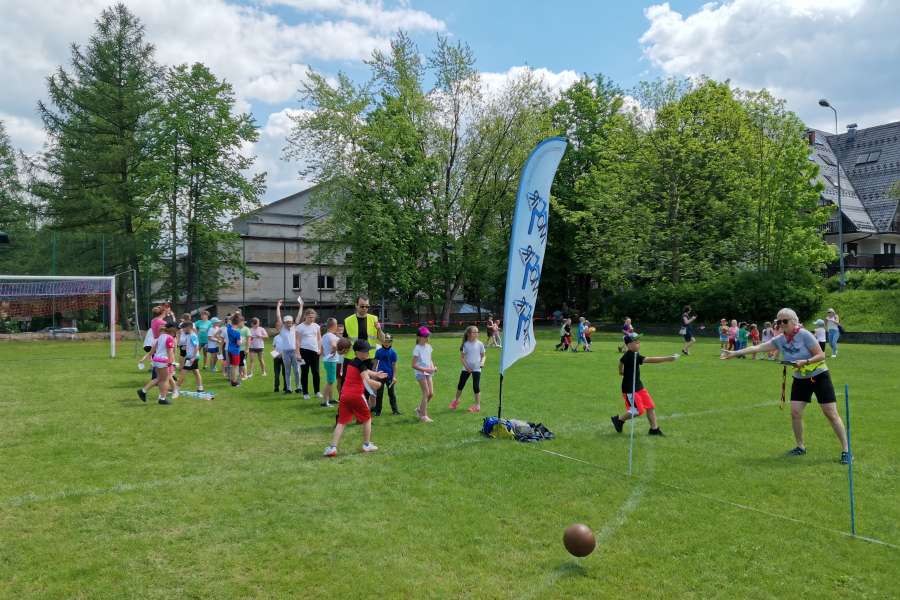 TURNIEJ ZABAW SPORTOWYCH DLA UCZNIÓW KLAS 1-3