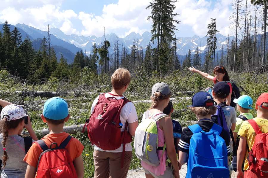 WYCIECZKA KLASY 2 NA RUSINOWĄ POLANĘ I WIKTORÓWKI