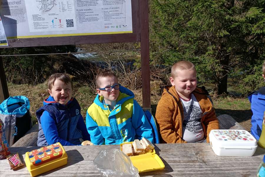 WYCIECZKA SMERFÓW DO DOLINY CHOCHOŁOWSKIEJ