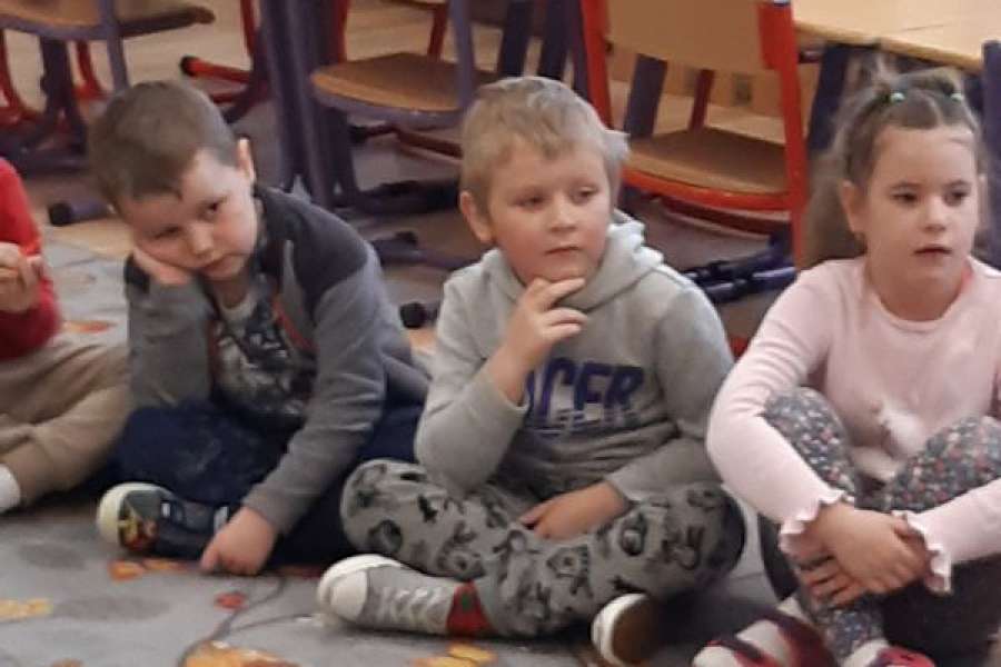 Teatrzyk Kamishibai w przedszkolu