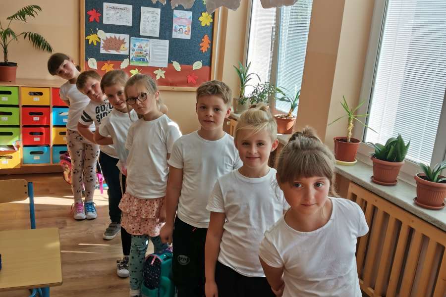 Klasa 2 w gotowości do realizacji projektu.