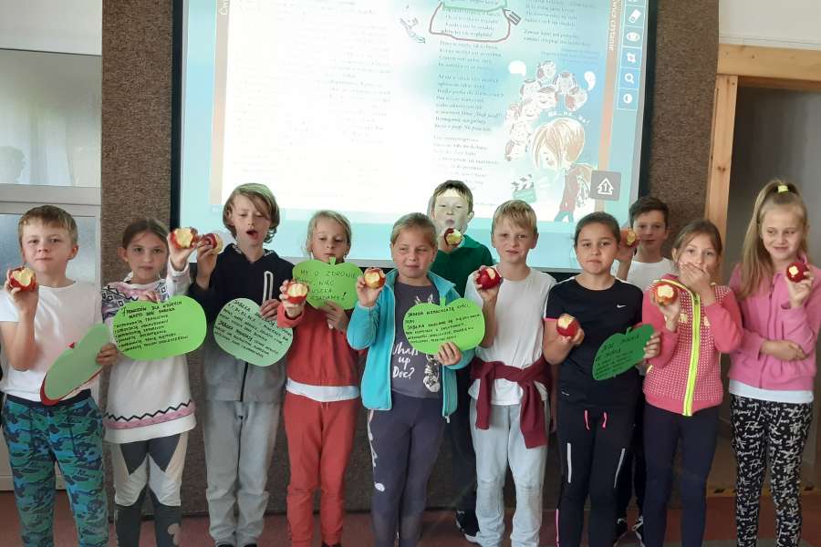 28 WRZEŚNIA ŚWIATOWY DZIEŃ JABŁKA