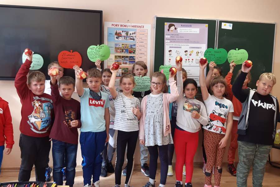28 WRZEŚNIA ŚWIATOWY DZIEŃ JABŁKA