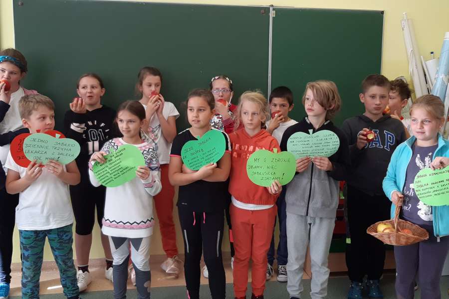 28 WRZEŚNIA ŚWIATOWY DZIEŃ JABŁKA