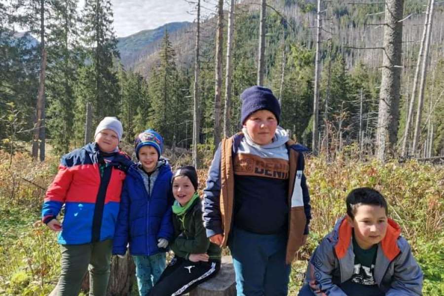 JESIENNA WYCIECZKA DO DOLINY KOŚCIELISKIEJ UCZNIÓW KLASY 2 i 3