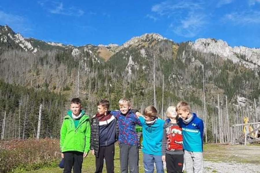 JESIENNA WYCIECZKA DO DOLINY KOŚCIELISKIEJ UCZNIÓW KLASY 2 i 3