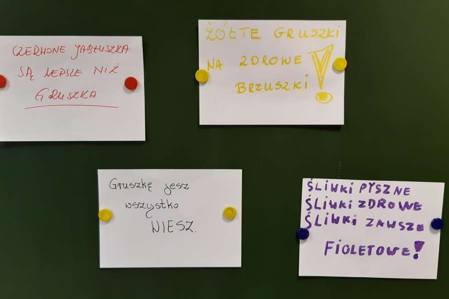 ZAJĘCIA „OWOCE ZDROWE I KOLOROWE” W KLASIE 3