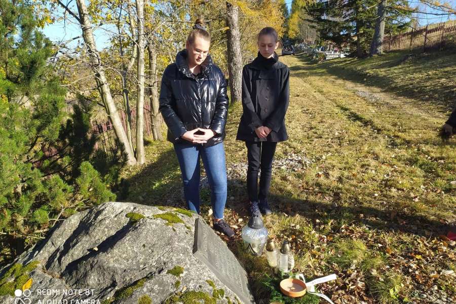 NASZA SZKOŁA  RÓWNIEŻ PAMIĘTA!