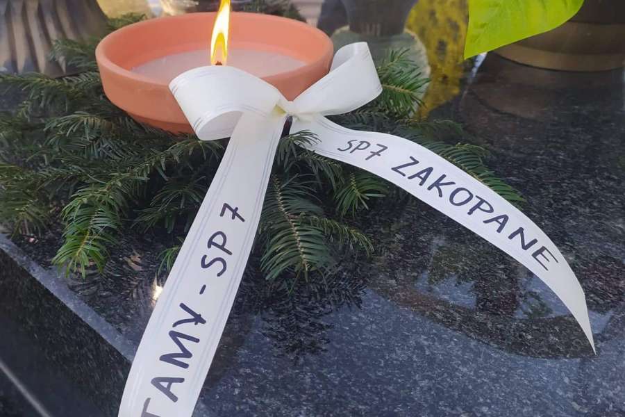 NASZA SZKOŁA  RÓWNIEŻ PAMIĘTA!