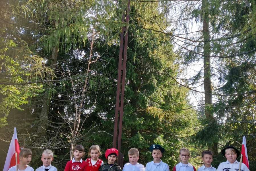 Cmentarz-klasa2-Hrube