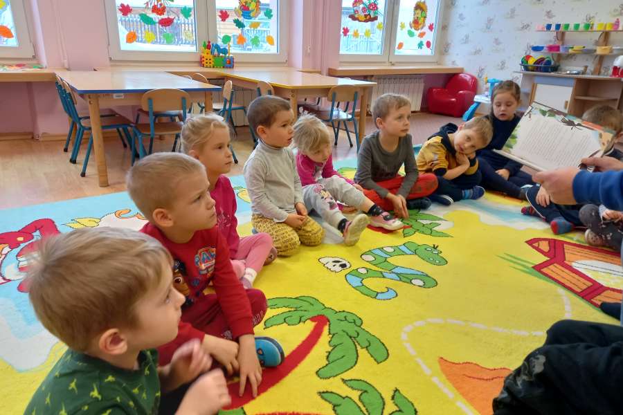 Czytanie bajki-grudzień-PP