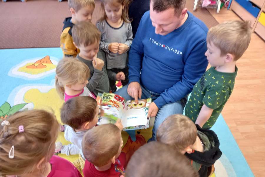 Czytanie bajki-grudzień-PP