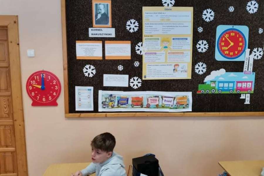 DZIEŃ PATRONA NASZEJ SZKOŁY – KORNELA MAKUSZYŃSKIEGO