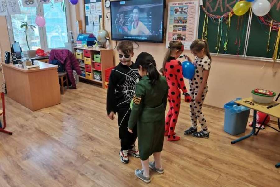 ZABAWA KARNAWAŁOWA KLAS 2