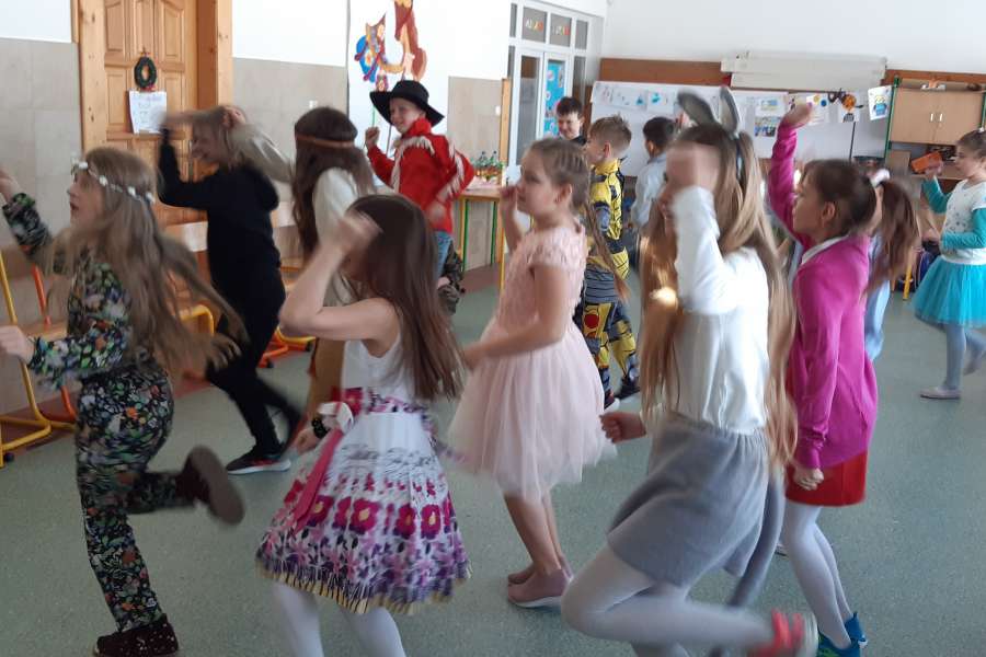 ZABAWA KARNAWAŁOWA KLAS 3