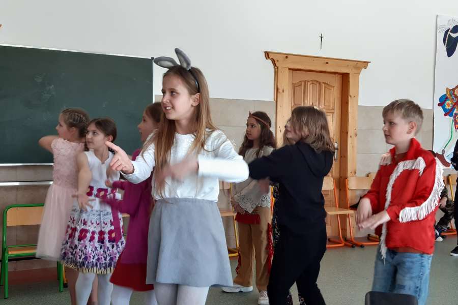 ZABAWA KARNAWAŁOWA KLAS 3