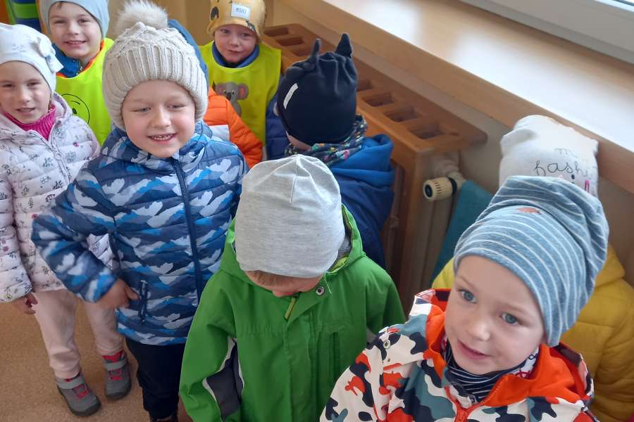 WYJAZD DO KINA " SOKÓŁ" NA SPEKTAKL TEATRALNY PT. 'BAŚŃ O KRÓLOWEJ ŚNIEGU".