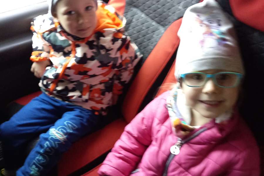 WYJAZD DO KINA " SOKÓŁ" NA SPEKTAKL TEATRALNY PT. 'BAŚŃ O KRÓLOWEJ ŚNIEGU".